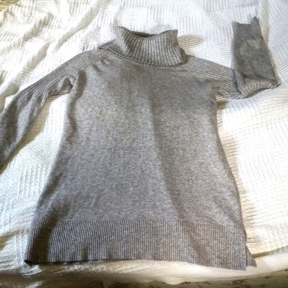 Time and Tru Tops - Time and Tru turtleneck sweater shirt incredibly soft!